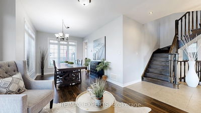 215 Summerlyn Tr, Bradford West Gwillimbury - Bradford image-0-4