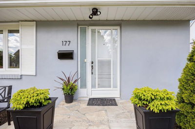 177 Richmond St, Richmond Hill - Mill Pond image-0-2