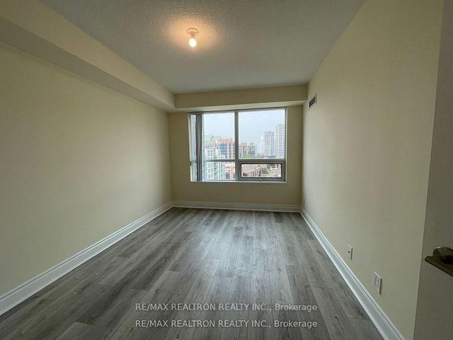 1011 - 75 South Town Centre Boulevard