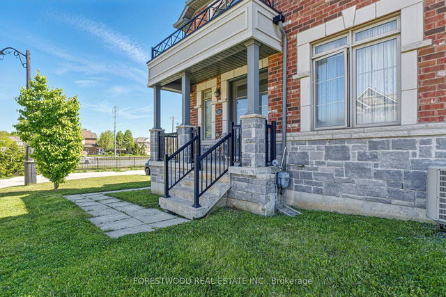 634 Sweetwater Crescent