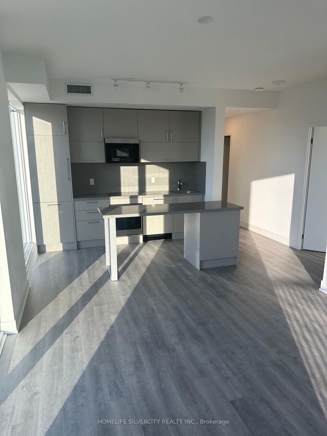 #1115E - 56 Andre de Grasse Street