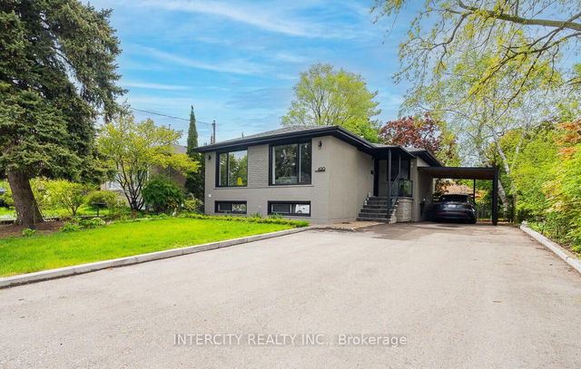 420 Wenlock Avenue