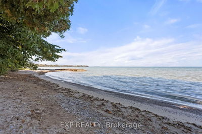 9 Riley Ave, Georgina - Sutton & Jackson's Point image-0-4