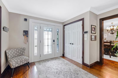 20 Brownlee Dr, Bradford West Gwillimbury - Rural Bradford West Gwillimbury image-0-3