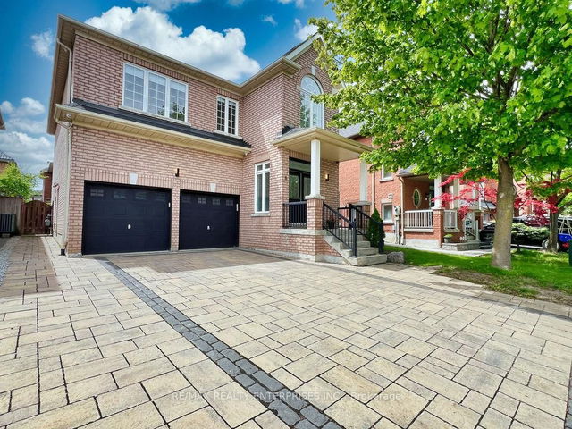 8 Wood Dale Road
