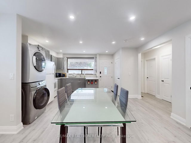 Upper - 418 Marybay Crescent