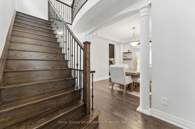 58 Wells Orchard Cres, King - King City image-0-4