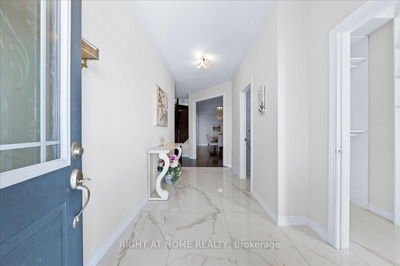 136 Noble Dr, Bradford West Gwillimbury - Bradford image-0-3