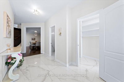 136 Noble Dr, Bradford West Gwillimbury - Bradford image-0-4