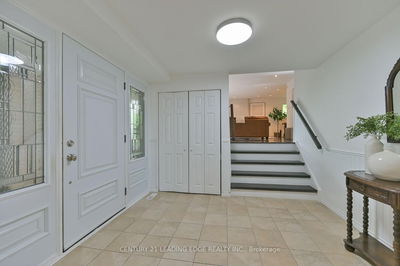 40 Fonthill Blvd, Markham - Unionville image-0-4