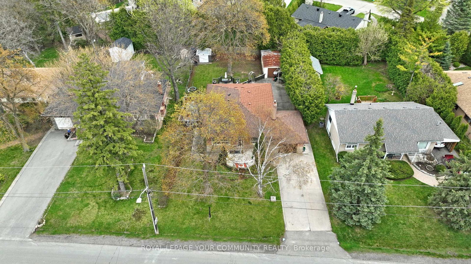 Detached House for sale at 42 Rougecrest Drive, Markham, Markham Village, L3P 3B6 - MLS: N12178628