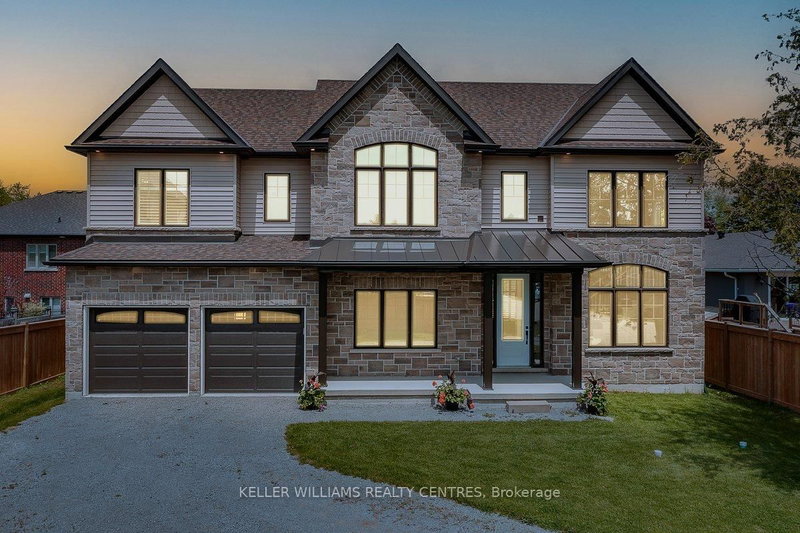 28 St. George St, Georgina, L0E 1L0 | Image 2