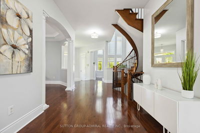 90 Giorgia Cres, Vaughan - Rural Vaughan image-0-2
