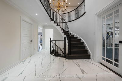 99 Benjamin Dr, Vaughan - East Woodbridge image-0-1