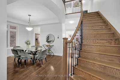 54 Wells Orchard Cres, King - King City image-0-4