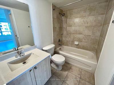 Unit 702 — 55 South Town Centre Blvd, Markham - Unionville image-0-4