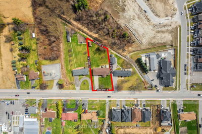 593 Simcoe Rd, Bradford West Gwillimbury - Bradford image-0-2