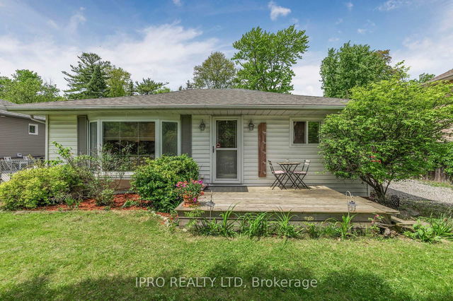36 Oak Avenue