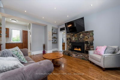 8061 Main St, Adjala-Tosorontio - Everett image-0-4