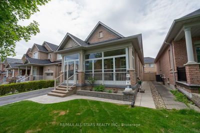 19 Butterwood Lane, Whitchurch-Stouffville - Stouffville image-0-4