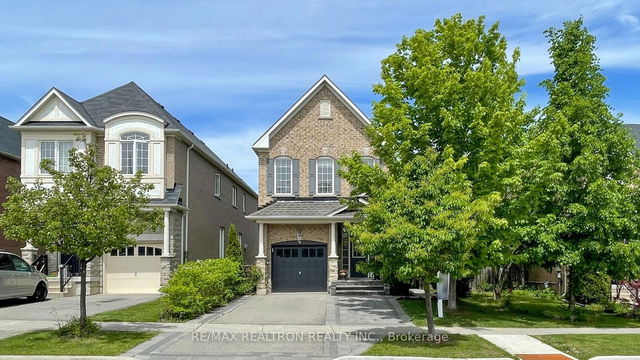 72 Sir Sanford Fleming Way