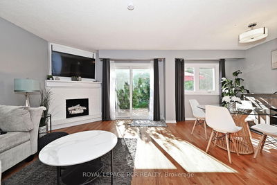 42 Daniele Ave, New Tecumseth - Beeton image-0-4