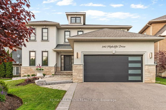542 HIGHCLIFFE Drive