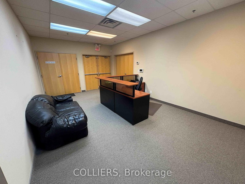 Unit 1-2nd Floor - 159 Don Hillock Dr, Aurora, L4G 0K2 | Image 2