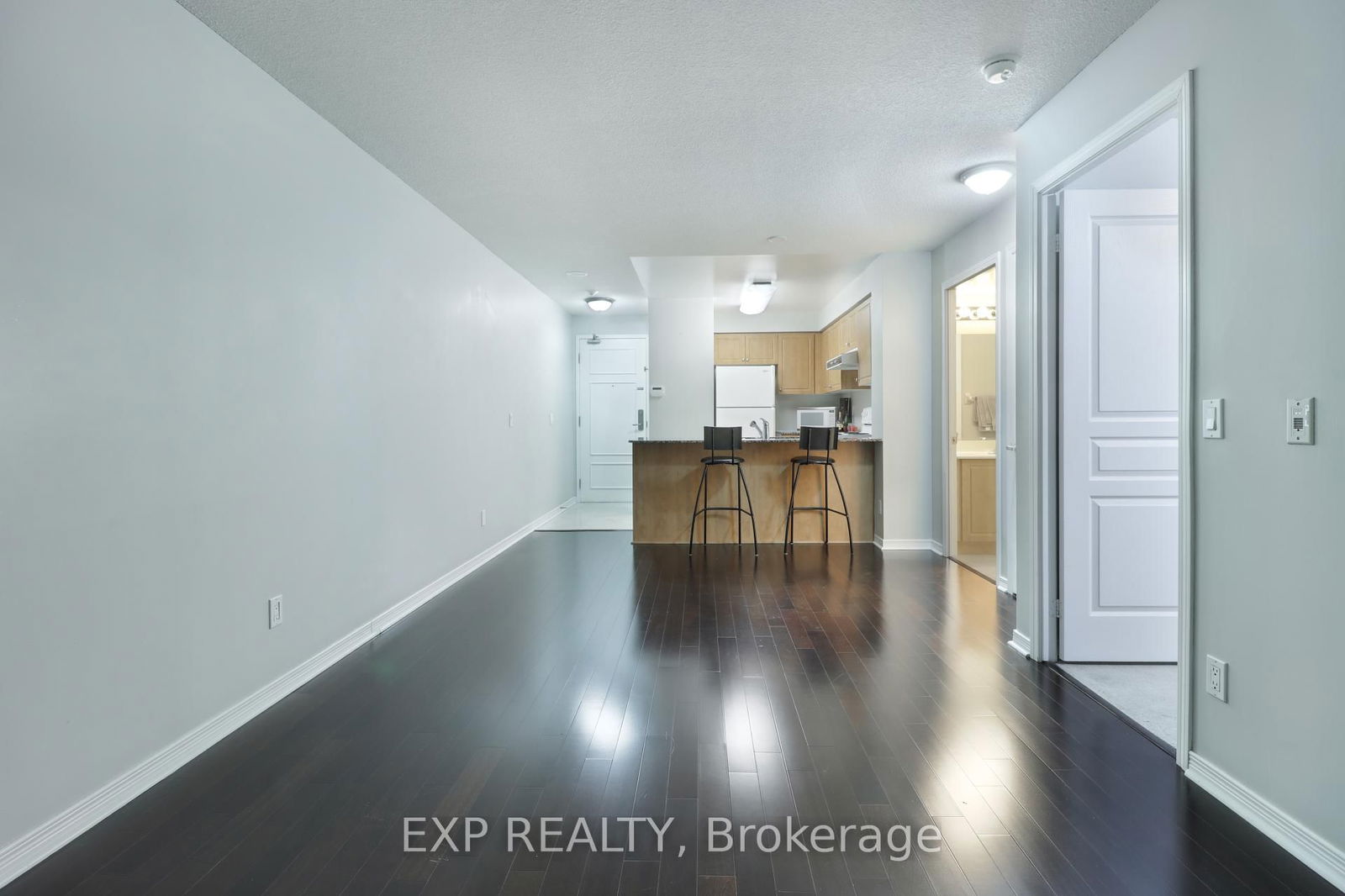 Condo for lease at 1001-330 Red Maple Road, Richmond Hill, Langstaff, L4C 0T6 - MLS: N12182694
