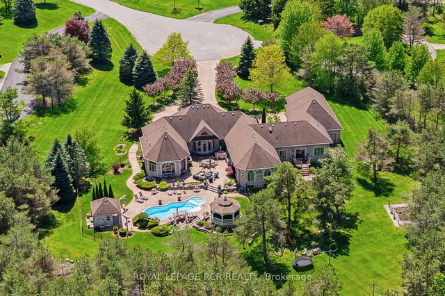 7 Sugarbush Lane