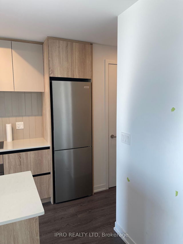 2112 - 7950 Bathurst Street