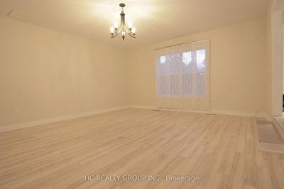 Unit Upper — 94 Prospect St, Newmarket - Central Newmarket image-0-2