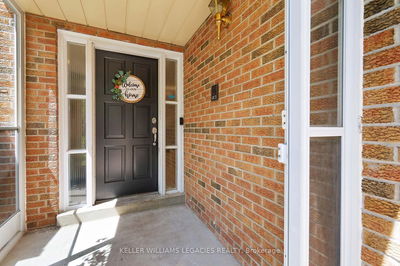 66 Delmark Blvd, Markham - Sherwood-Amberglen image-0-2