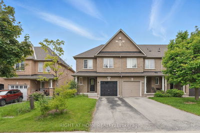 149 Coleridge Dr, Newmarket - Summerhill Estates