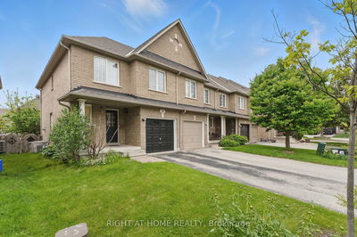 149 Coleridge Dr, Newmarket - Summerhill Estates image-0-1