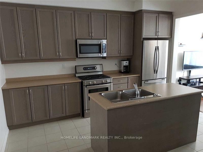 Townhouse for lease at 114 Alexie Way, Vaughan, Vellore Village, L4H 3V4 - MLS: N12183484