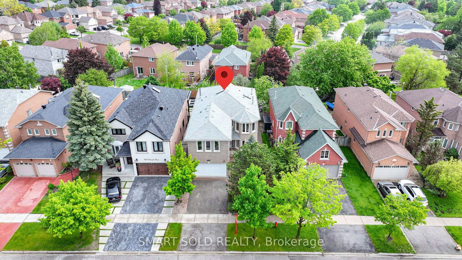 Detached House for sale at 141 Larratt Lane, Richmond Hill, Westbrook, L4C 0E6 - MLS: N12183600