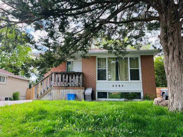 Upper - 228 Silverbirch Drive