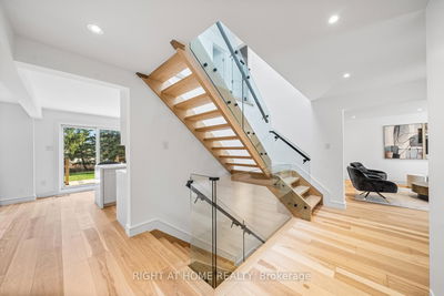 93 Pemberton Rd, Richmond Hill - North Richvale image-0-3