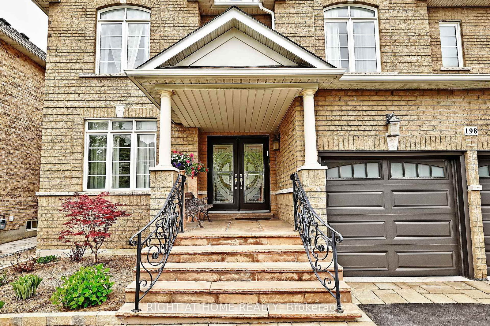 Detached House for sale at 198 Seabreeze Avenue, Vaughan, Patterson, L4J 9H2 - MLS: N12184378