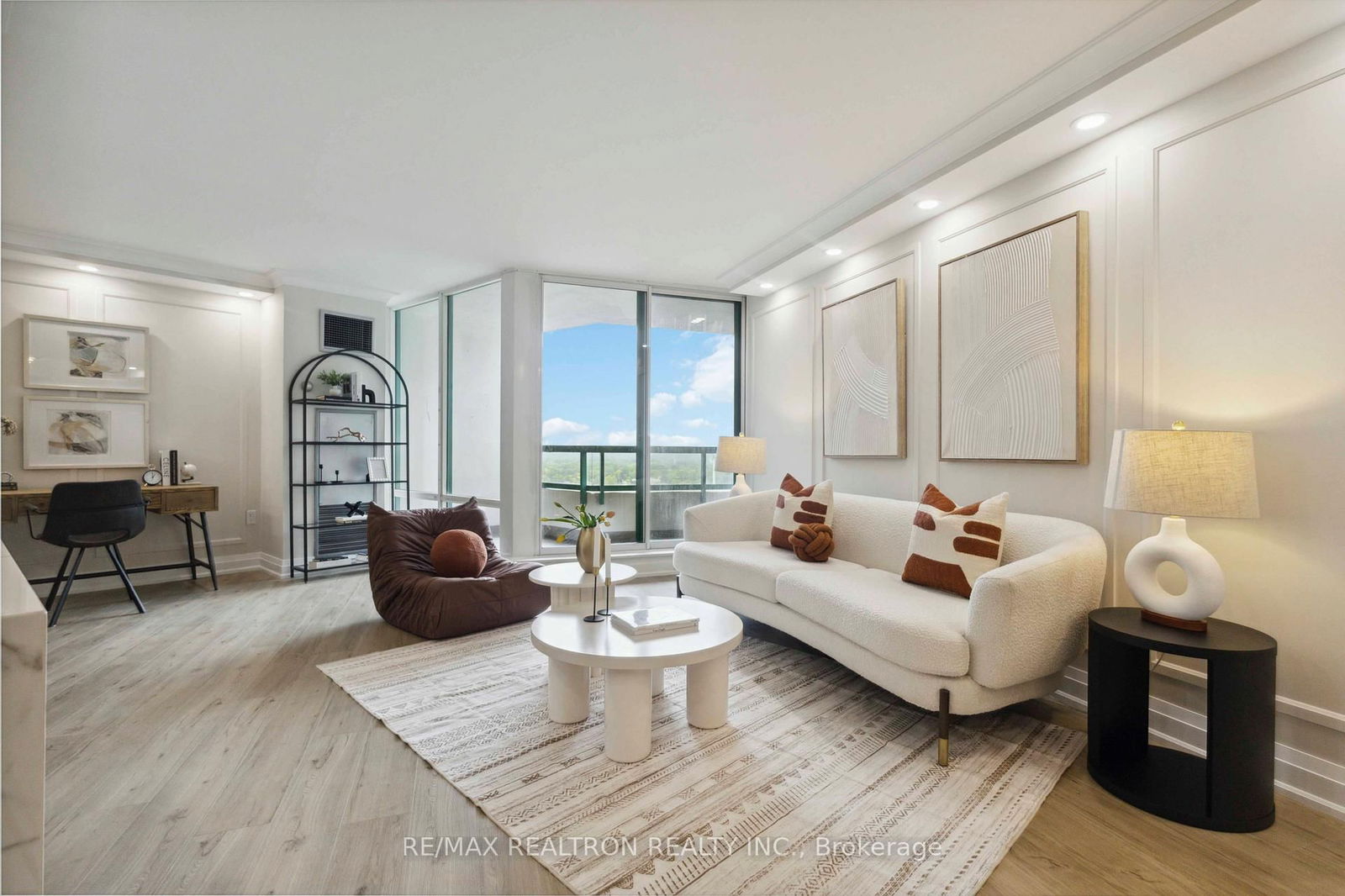 Condo for sale at 1604-7250 Yonge Street, Vaughan, Crestwood-Springfarm-Yorkhill, L4J 7X1 - MLS: N12184590