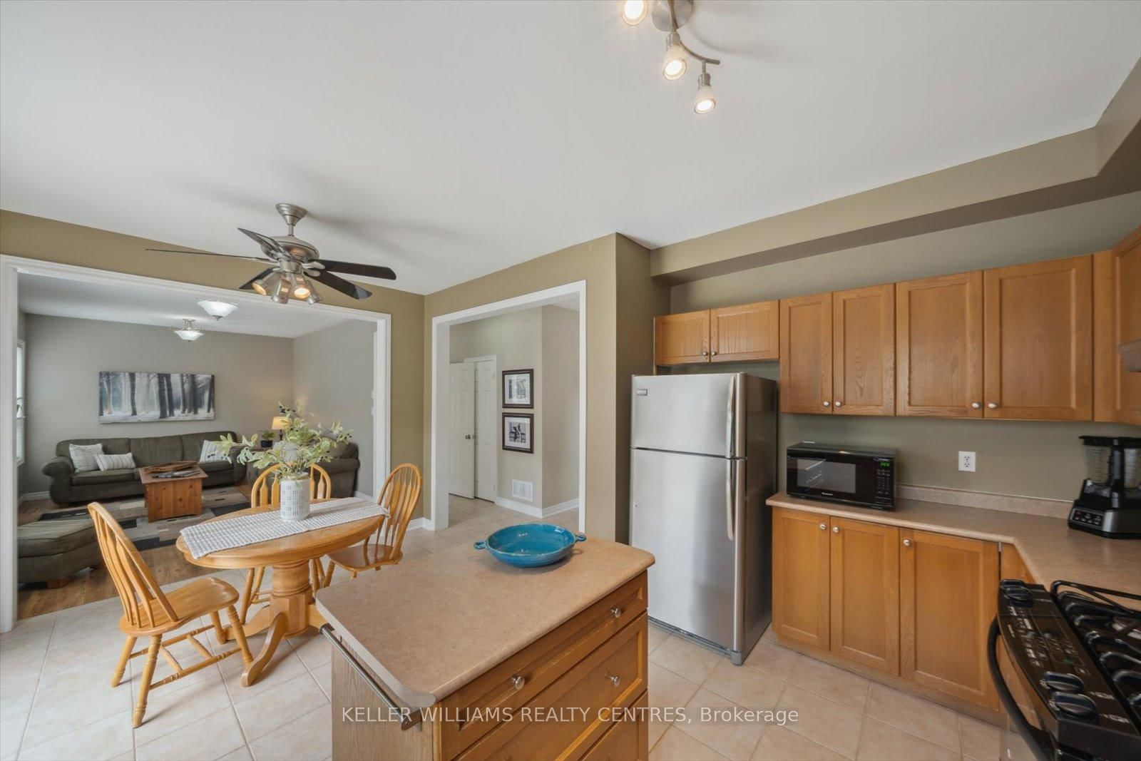 Listing Image 14