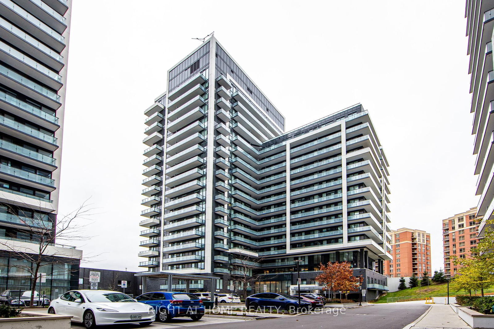 Condo for lease at 504-85 Oneida Crescent, Richmond Hill, Langstaff, L4B 0H4 - MLS: N12185182