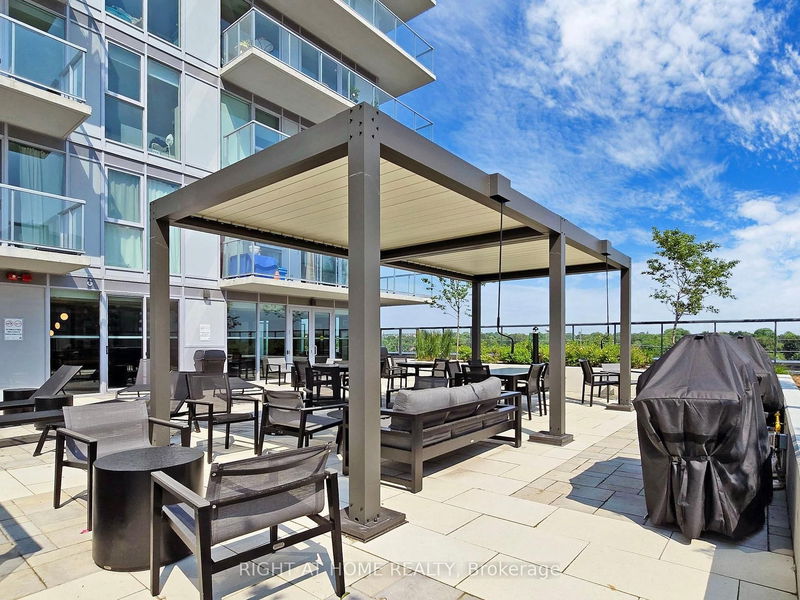 Unit 1212 — 185 Deerfield Rd, Newmarket - Central Newmarket image-0-0