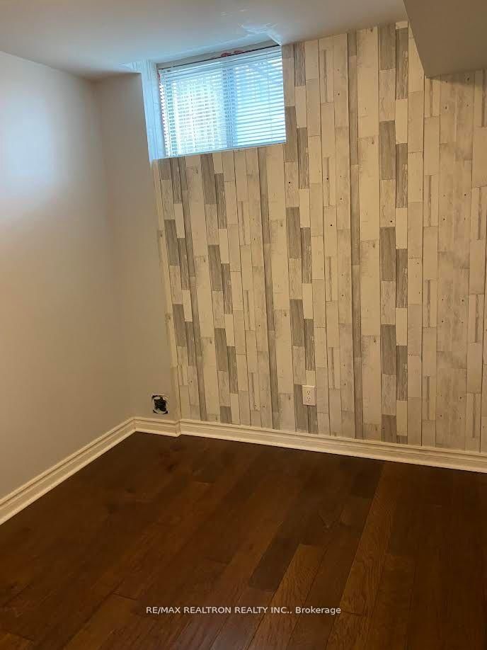 Room1