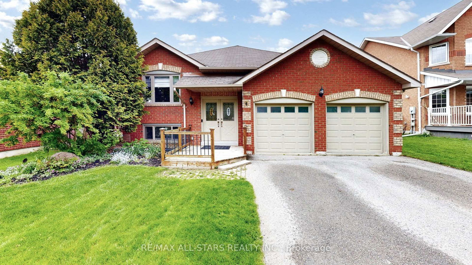 Property at 6 Forsythe