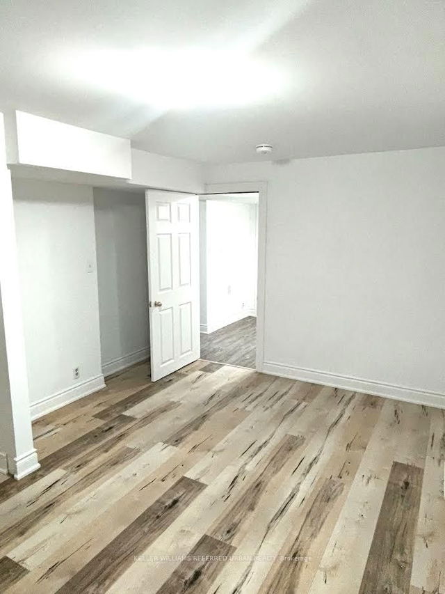 LOWER - 45 Southgate Crescent
