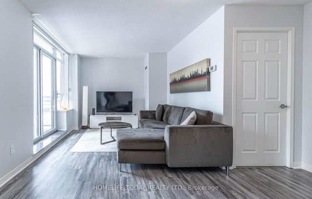 510 - 73 King William Crescent