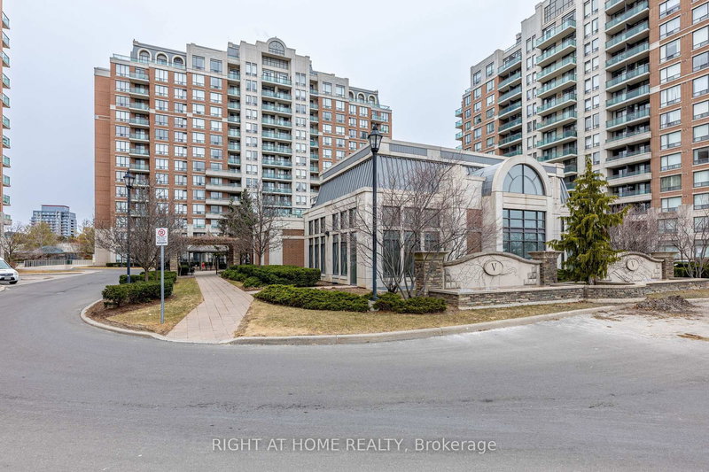 801 - 330 Red Maple Rd, Richmond Hill, L4C 0T6 | Image 2