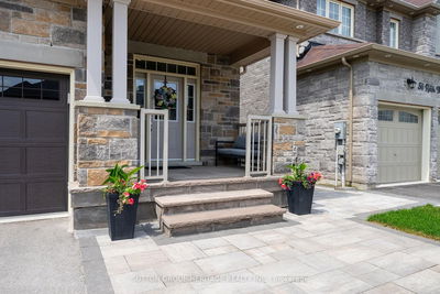 54 Robb Thompson Rd, East Gwillimbury - Mt Albert image-0-4